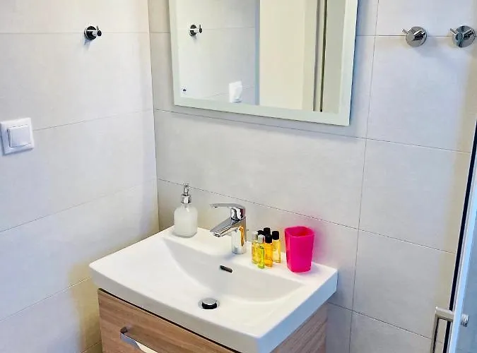 招待所 Troumpas Family &