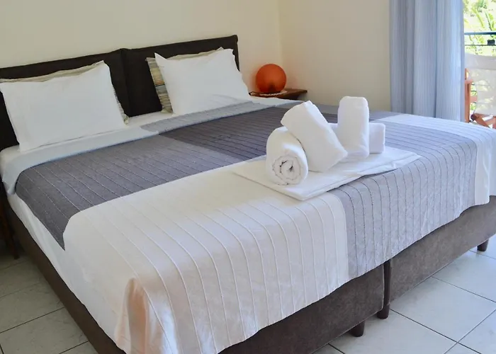 Troumpas Family & 3*