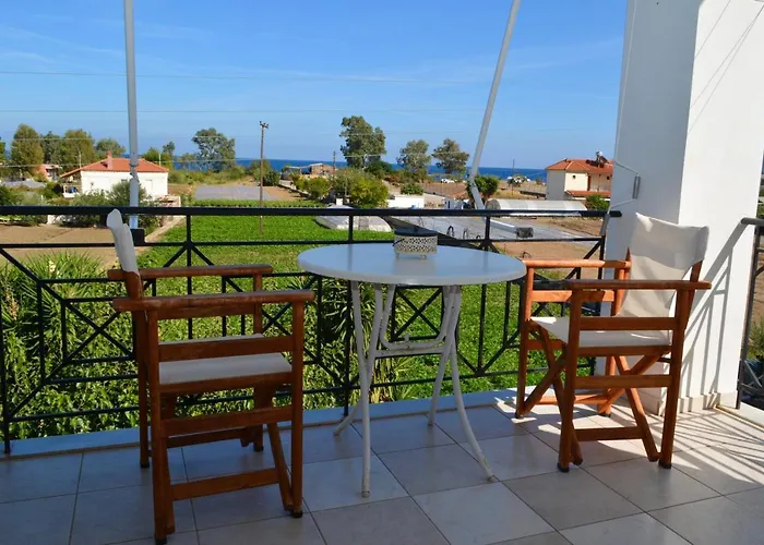 Troumpas Family & Pensionat 3*