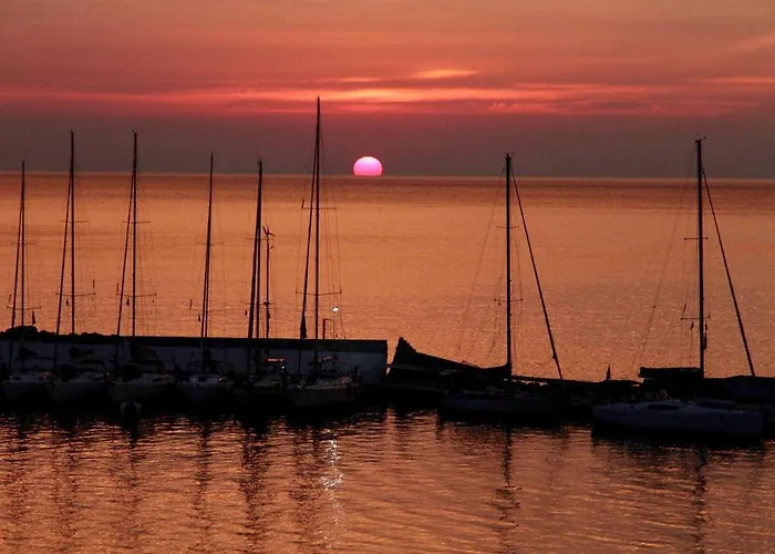 Troumpas Family & 3* 利昂尼迪翁