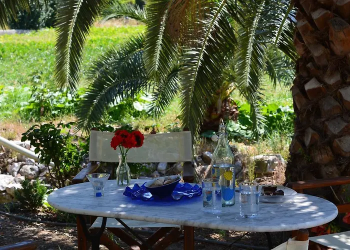 Troumpas Family & Leonídion