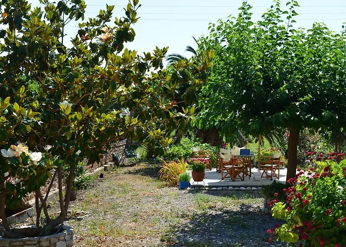 Pensionat Troumpas Family & Leonídion