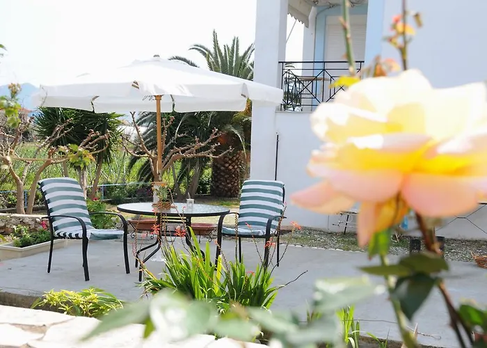 Pensionat Troumpas Family & 3*