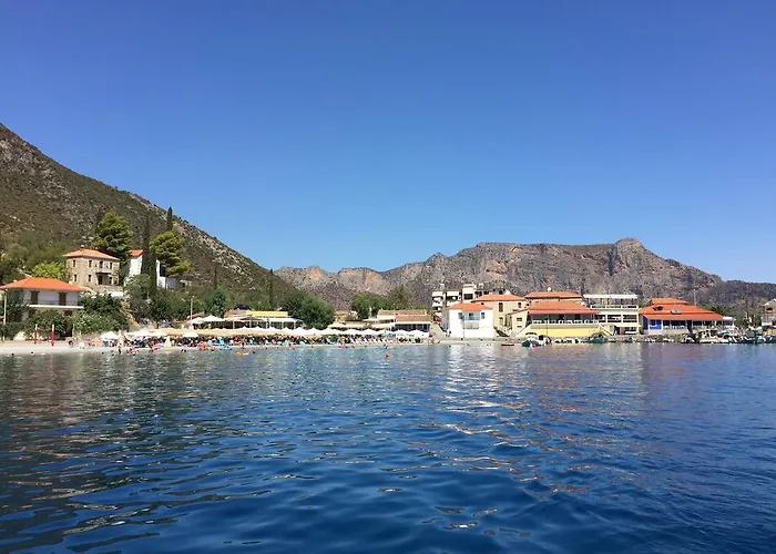 招待所 Troumpas Family &